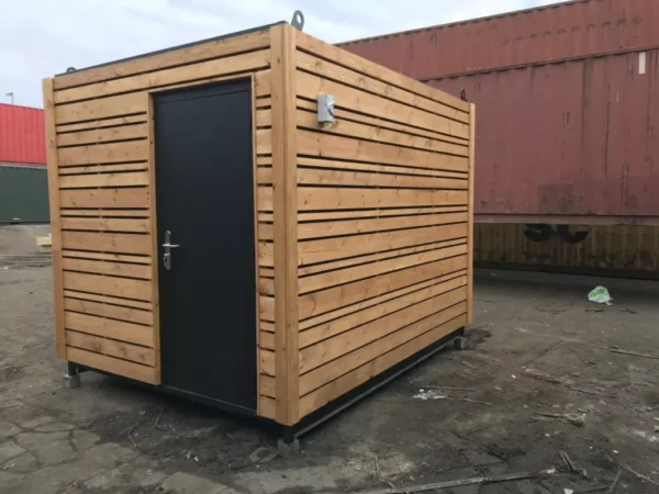 10ft x 8ft cladded food drink outlet shipping container1 1024x768