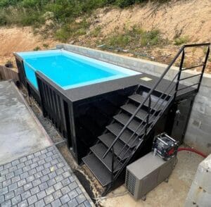 20ft shipping container pool (1)